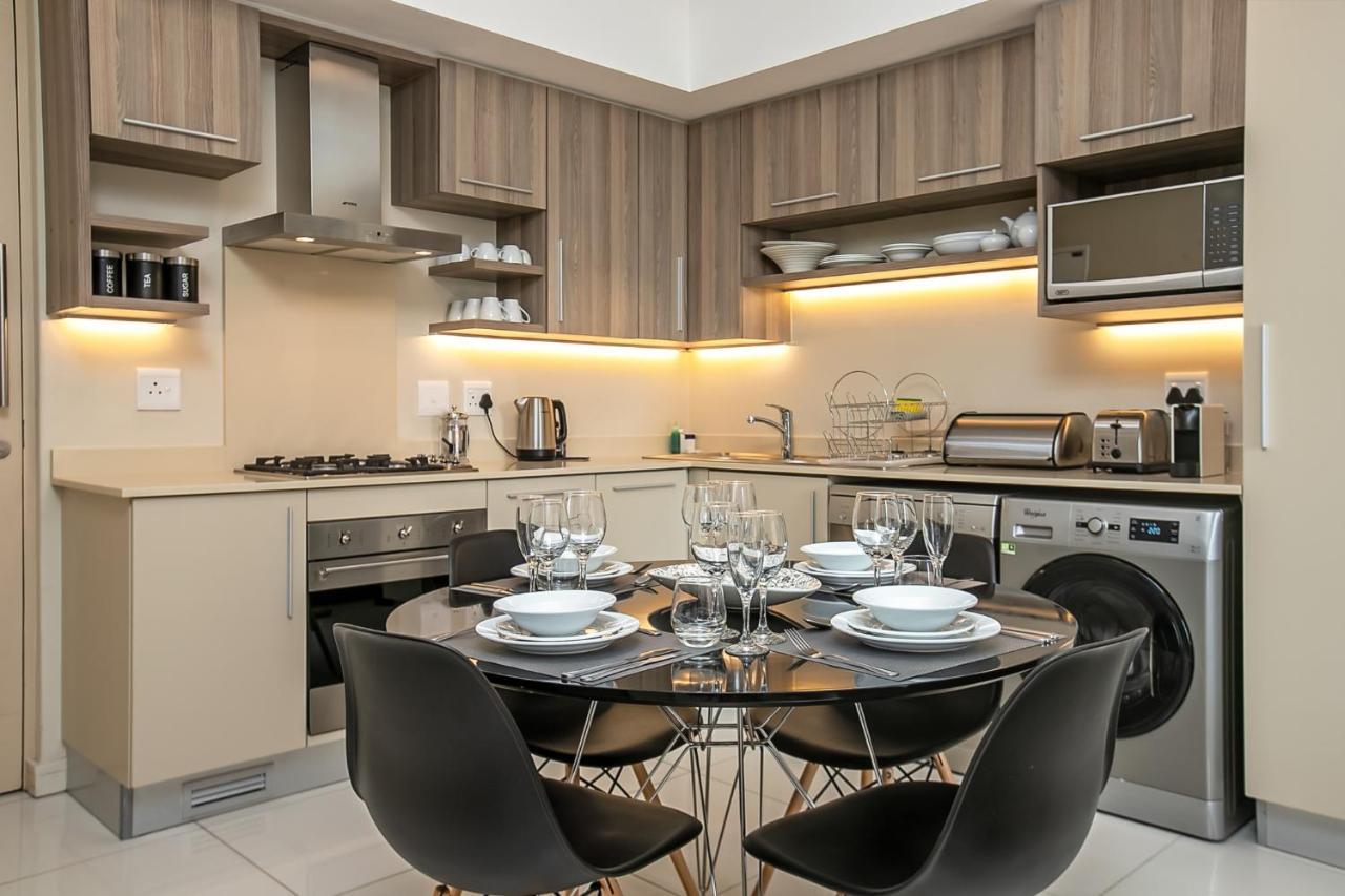 The Serviced Apartment Collection At The Tyrwhitt Rosebank Johannesbourg Extérieur photo