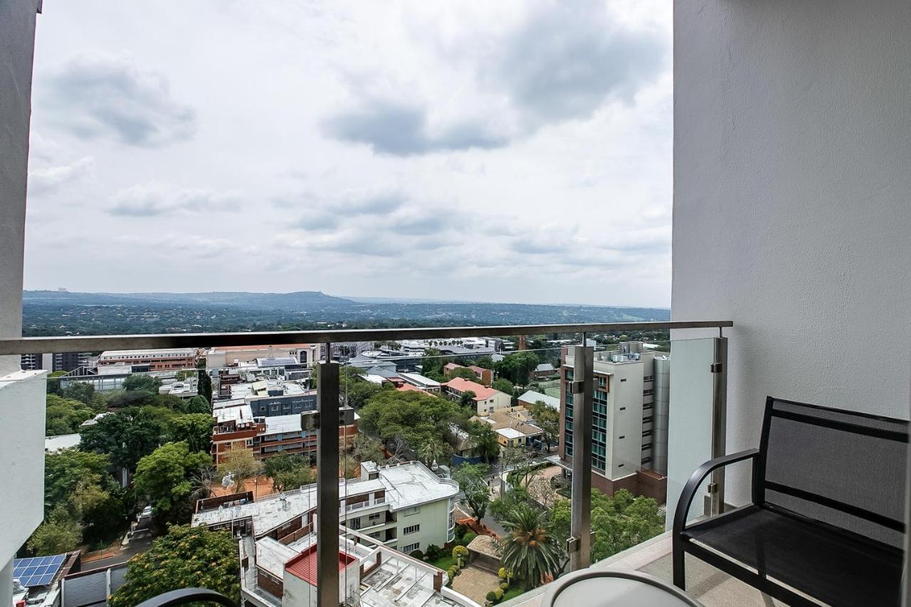 The Serviced Apartment Collection At The Tyrwhitt Rosebank Johannesbourg Extérieur photo
